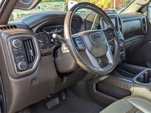 Used 2021 GMC Sierra 1500 Denali w/ Denali Ultimate Package image 9