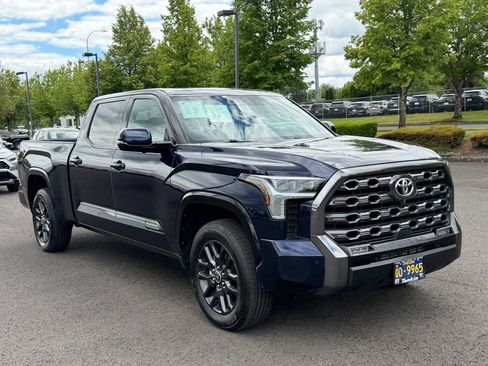 Used 2023 Toyota Tundra Platinum AWD/4WD image 2
