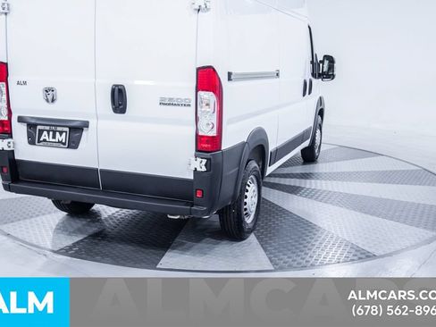 Used 2025 RAM ProMaster 2500 w/ Convenience Group FWD image 9