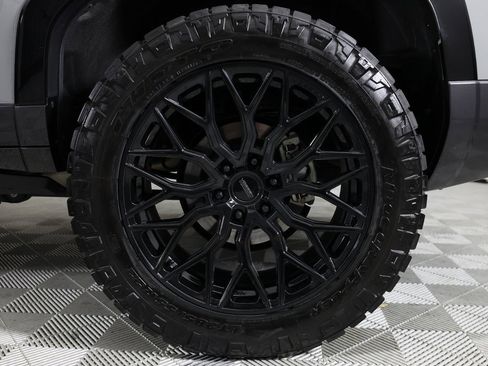 Used 2025 Lexus GX 550 image 49