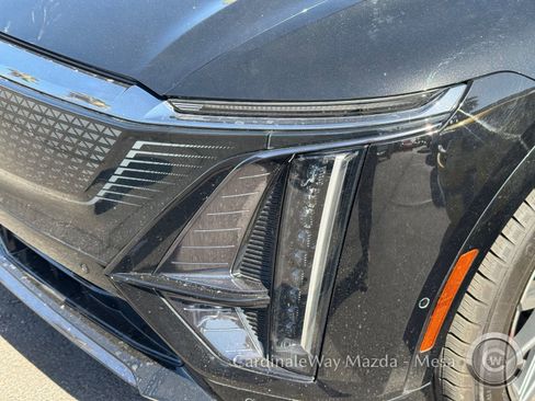 Used 2024 Cadillac Lyriq Sport RWD image 9