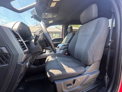 Used 2018 Ford F150 XLT w/ Equipment Group 302A Luxury AWD/4WD image 12