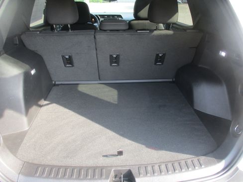Used 2025 GMC Terrain Elevation w/ Black Edition AWD/4WD image 11