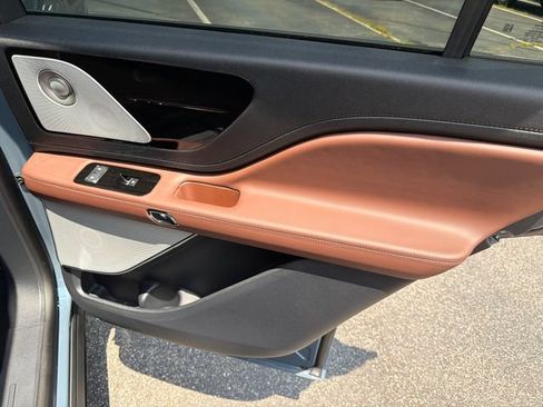 New 2026 Lincoln Aviator Reserve AWD/4WD image 16