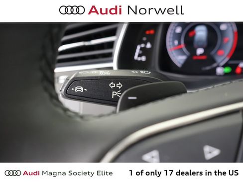 Used 2022 Audi Q7 3.0T Premium Plus w/ Premium Plus Package AWD/4WD image 31