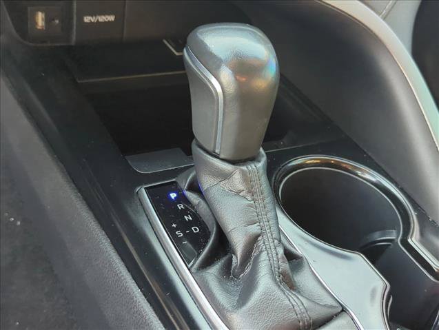 Used 2018 Toyota Camry SE w/ Convenience Package FWD image 20