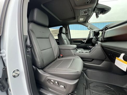 New 2026 GMC Sierra 3500 Denali w/ Denali Reserve Package image 29