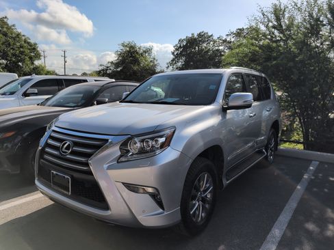 Used 2016 Lexus GX 460 Luxury w/ Preferred Accessory Package AWD/4WD image 1