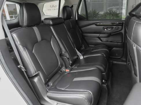Used 2024 Honda Pilot EX-L image 36