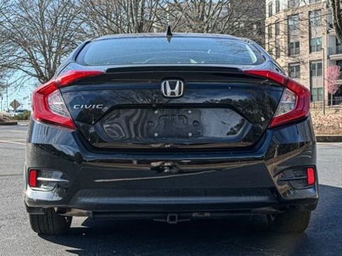 Used 2017 Honda Civic EX-L image 7