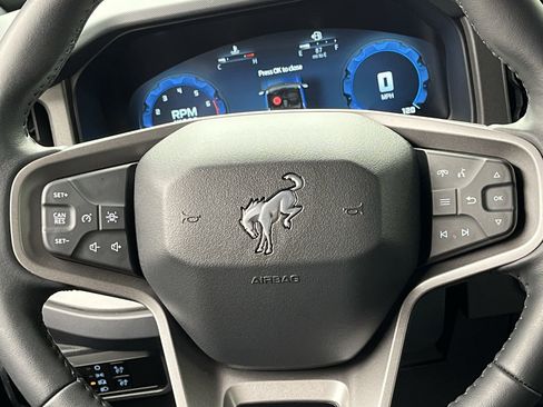 New 2025 Ford Bronco Badlands image 13