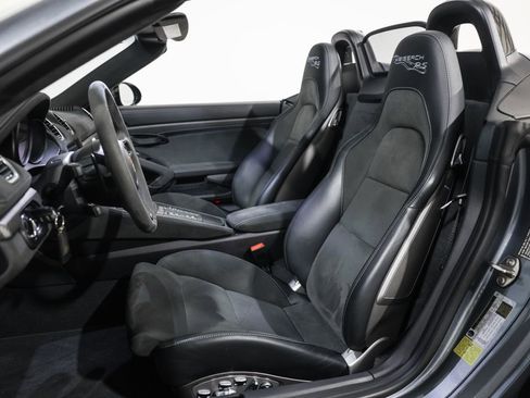 Used 2024 Porsche 718 Boxster Spyder RS image 32