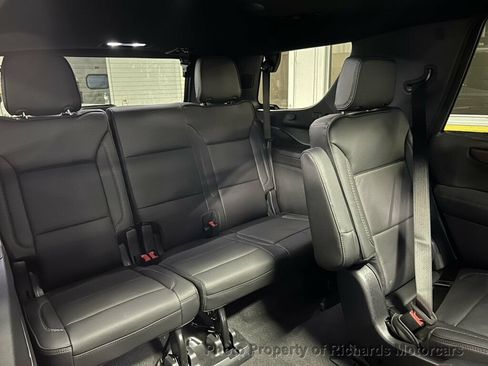 Used 2025 GMC Yukon Denali w/ Sun & Power Step Package AWD/4WD image 29