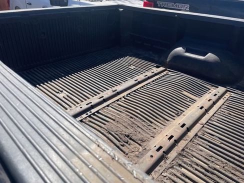 Used 2015 Ford F250 XLT image 8