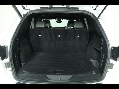 Used 2020 Jeep Grand Cherokee Limited image 12