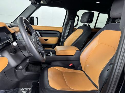 Used 2024 Land Rover Defender 110 X-Dynamic SE image 20