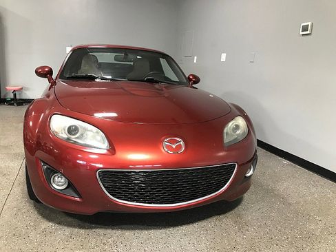 Used 2012 MAZDA MX-5 Miata Grand Touring w/ Premium Pkg RWD image 16