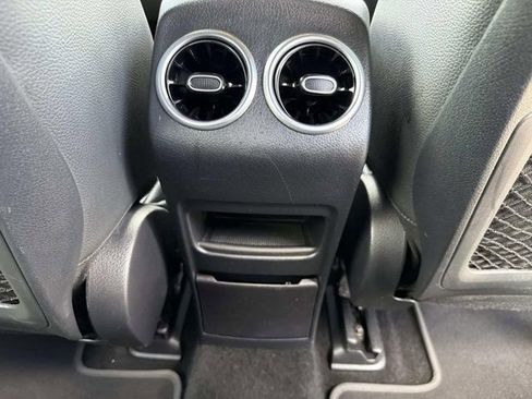 Used 2024 Mercedes-Benz EQB 250+ image 19