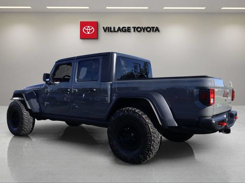 Used 2021 Jeep Gladiator Rubicon w/ Trailer Tow Package AWD/4WD image 3