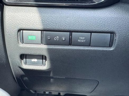 Used 2022 Nissan Sentra SV w/ All-Weather Package FWD image 25