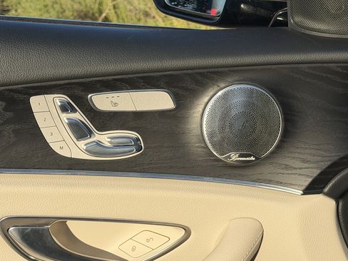 Used 2021 Mercedes-Benz E 350 Sedan image 18