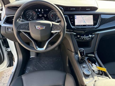 New 2025 Cadillac XT6 Premium Luxury w/ Technology Package image 10