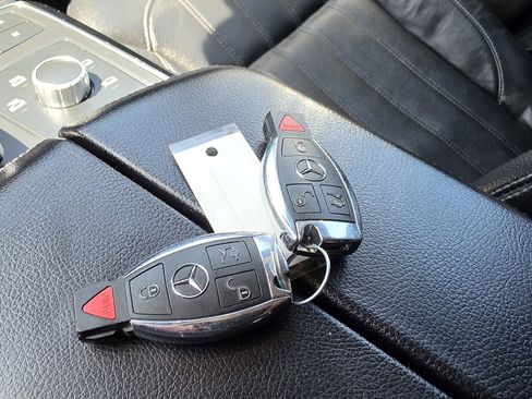 Used 2017 Mercedes-Benz GLS 450 4MATIC w/ Premium Package image 37