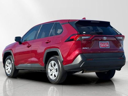 Used 2024 Toyota RAV4 LE image 4