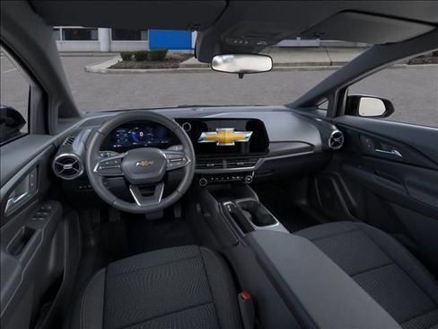 New 2026 Chevrolet Equinox EV LT FWD image 15