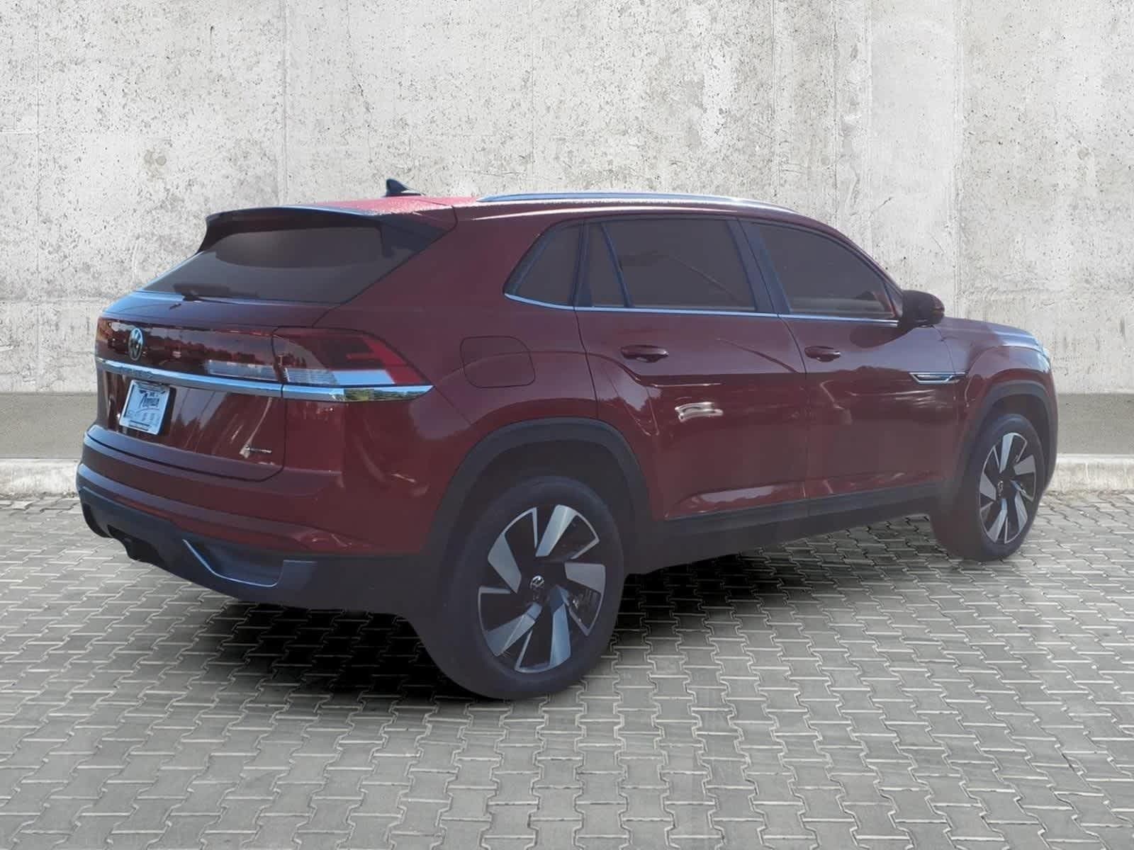 Used 2024 Volkswagen Atlas Cross Sport SE AWD/4WD image 11