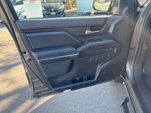 Used 2024 Toyota Tacoma TRD Sport image 11