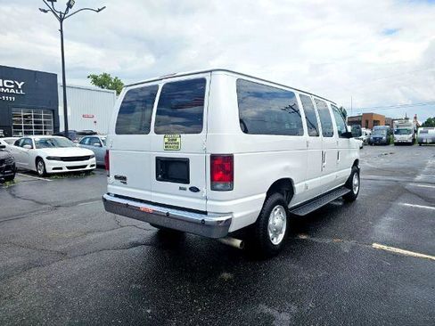 Used 2011 Ford E-350 and Econoline 350 XLT image 4