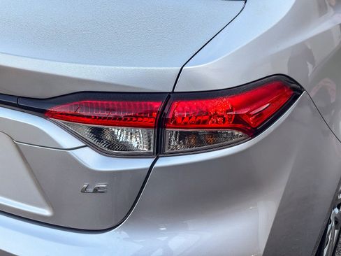 Certified 2025 Toyota Corolla LE image 8