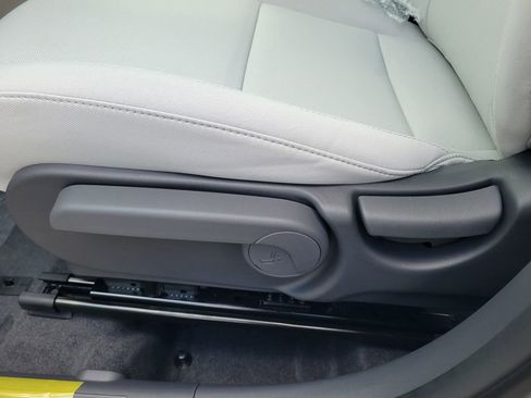 New 2026 Hyundai Kona SE image 14