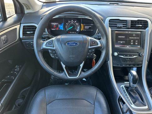 Used 2014 Ford Fusion SE w/ Equipment Group 202A image 15