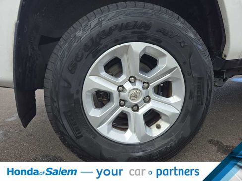 Used 2021 Toyota 4Runner SR5 Premium w/ Moonroof Package AWD/4WD image 8