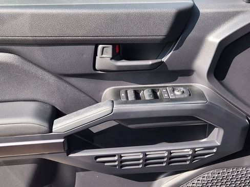 New 2026 Toyota 4Runner SR5 AWD/4WD image 22