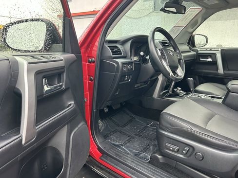 Certified 2022 Toyota 4Runner SR5 Premium w/ Moonroof Package image 9