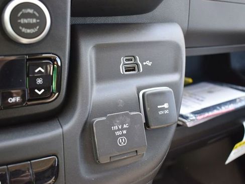 New 2025 RAM ProMaster 3500 w/ Convenience Group image 33