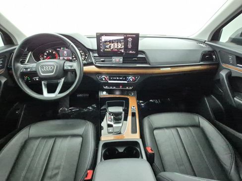 Used 2023 Audi Q5 2.0T Premium w/ Convenience Package AWD/4WD image 19