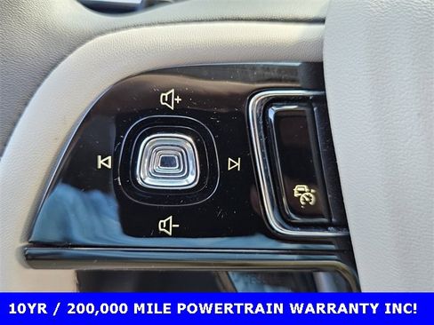 Used 2023 Lincoln Corsair Standard w/ Equipment Group 101A image 23