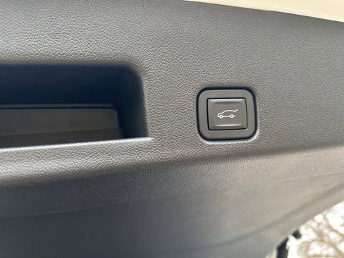 Used 2024 Chevrolet Traverse RS w/ LPO, Floor Liner Package image 65