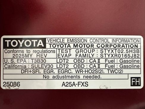 Used 2025 Toyota RAV4 LE AWD/4WD image 69