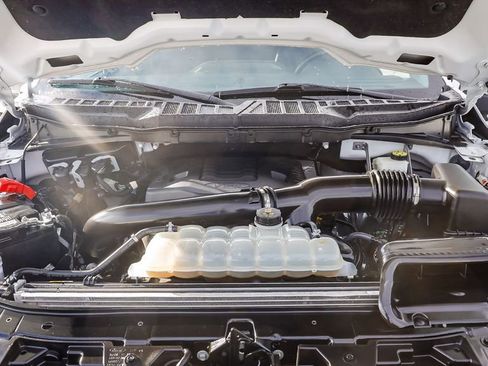 Used 2022 Ford F150 Lariat w/ Trailer Tow Package image 27