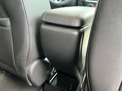 Used 2025 Buick Encore GX Preferred FWD image 25