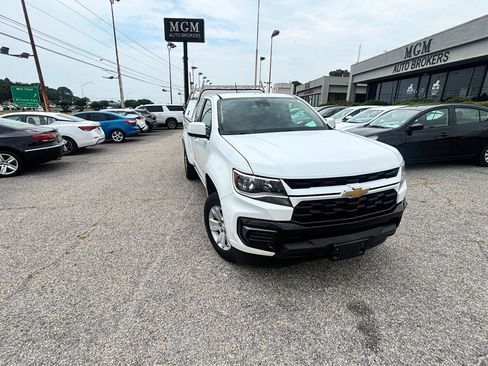 Used 2022 Chevrolet Colorado LT w/ Safety Package RWD image 33