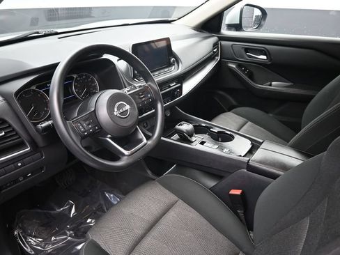Used 2024 Nissan Rogue SV FWD image 19