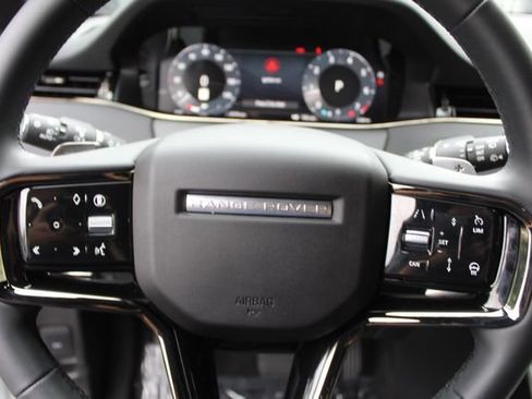 Used 2025 Land Rover Range Rover Evoque S image 17