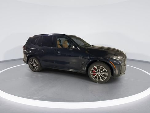 New 2026 BMW X5 M60i w/ Executive Package image 9