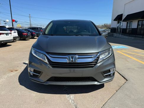 Used 2020 Honda Odyssey Elite image 2